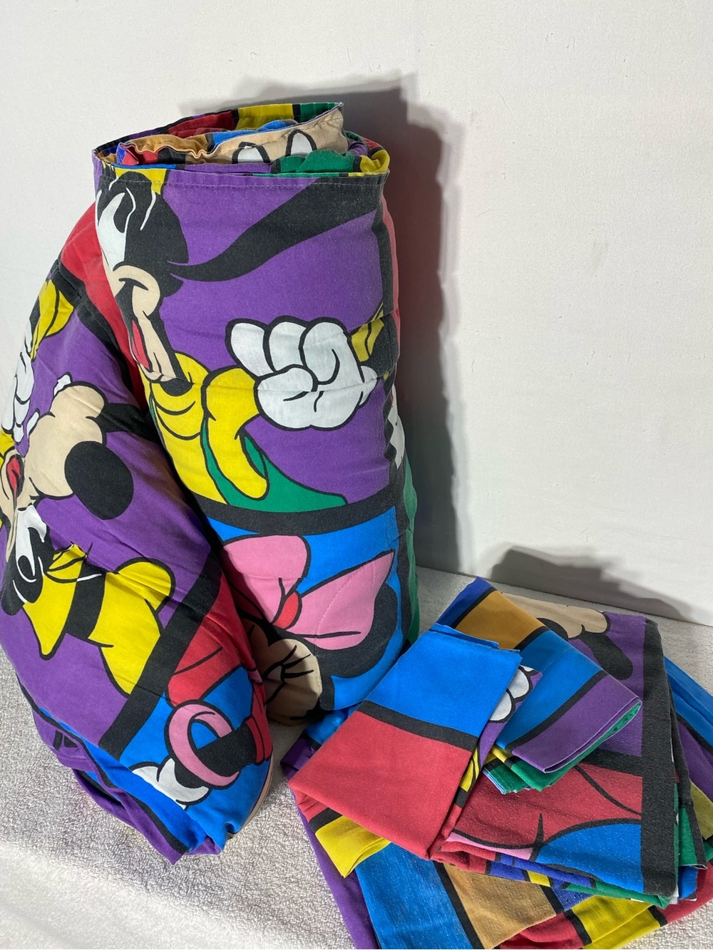Vintage 90s Disney Mickey Mouse Colour Block Bedding Comforter Sheets Pillowcase